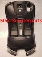 Beenschild Agm Vx50 [s] Btc Riva Mat antraciet 64304-ALA6-90, Ophalen of Verzenden, 50cc-Scooterparts, Info@50cc-scooterparts.nl