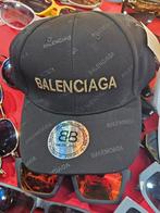 Luxe Balenciaga Pet met Gouden Stiksels, Balenciaga, Nieuw, Pet, One size fits all