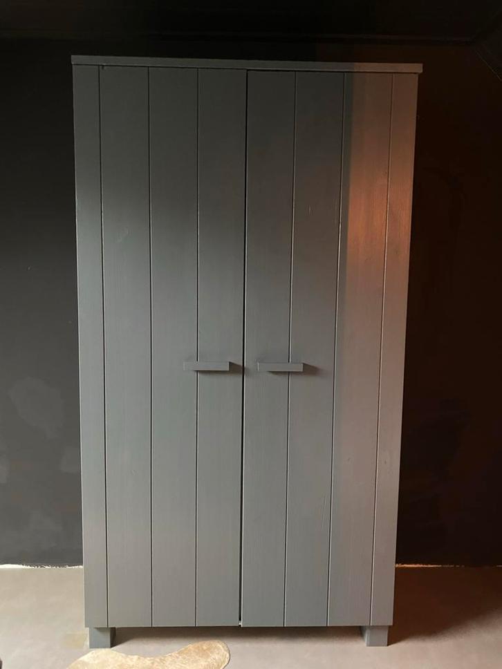 WOOOD kledingkast staalgrijs, Huis en Inrichting, Kasten | Kledingkasten, Gebruikt, 200 cm of meer, 100 tot 150 cm, 50 tot 75 cm