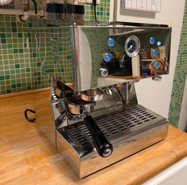 Hoog kwaliteit quick mill evo 70 met geintegreerde molen, Witgoed en Apparatuur, Koffiezetapparaten, Zo goed als nieuw, Gemalen koffie