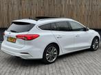 Ford Focus Wagon 1.5 EcoBoost Vignale Automaat | Panoramadak, Auto's, Ford, Euro 6, 150 pk, Wit, 3 cilinders