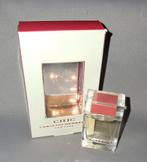 Mooie parfum mini Carolina herrera Chic + doosje, Ophalen of Verzenden, Zo goed als nieuw, Miniatuur, Gevuld