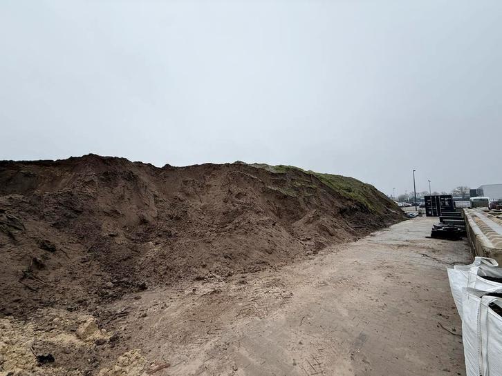 Zwarte grond bouwvoor, Tuin en Terras, Aarde en Mest, Tuinaarde, Ophalen of Verzenden