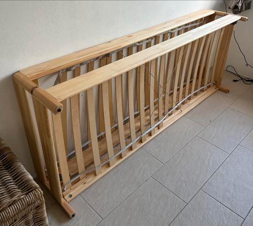 Ikea Utaker Bedframe - Stapelbaar, Huis en Inrichting, Slaapkamer | Bedden, Zo goed als nieuw, Eenpersoons, 80 cm, 200 cm, Hout
