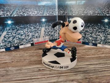 Fifa Wk voetbal 1994 mascotte poppetje  beschikbaar voor biedingen