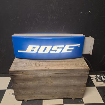 Bose audio system's lichtbak  beschikbaar voor biedingen