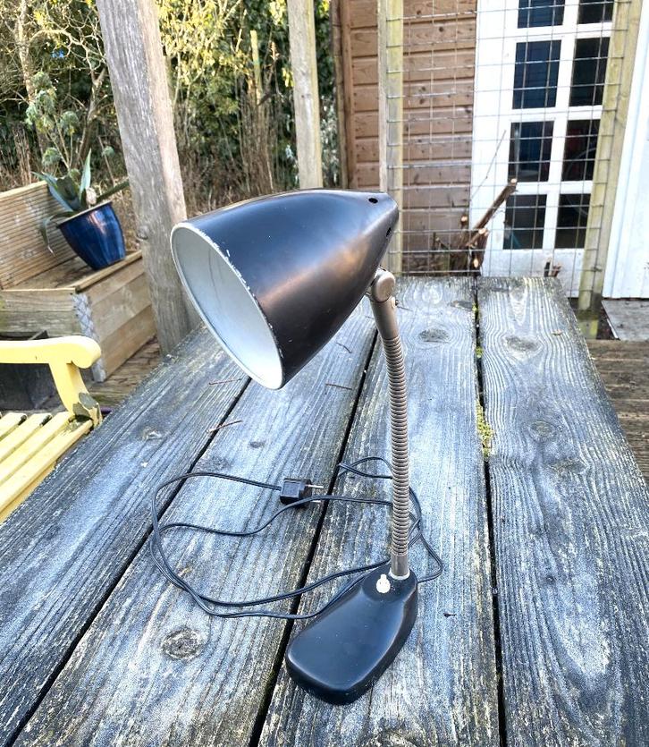 Leuke Hala Lamp ( vintage retro mid century dutch design ), Huis en Inrichting, Lampen | Tafellampen, Gebruikt, Minder dan 50 cm