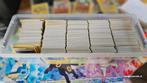 Box met heel veel TCG Pokemon kaarten, Hobby en Vrije tijd, Verzamelkaartspellen | Pokémon, Ophalen of Verzenden