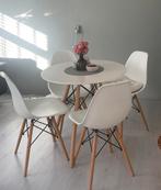 Witte Eettafel met 4 Stoelen replica vitra eames, Ophalen, Gebruikt, 4 tot 6 stoelen