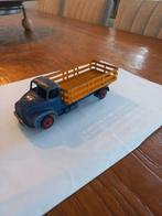 Dinky toys, Hobby en Vrije tijd, Modelauto's | 1:32, Ophalen of Verzenden, Gebruikt, Auto, Dinky Toys