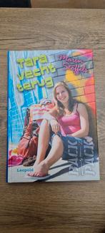 Maren Stoffels - Tara vecht terug, Boeken, Kinderboeken | Jeugd | 13 jaar en ouder, Maren Stoffels, Ophalen of Verzenden, Zo goed als nieuw