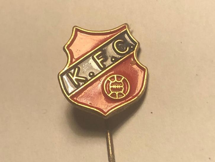 Metalen KFC KOOG a/d ZAAN VOETBALCLUB Speld (Rood/Zwart)., Verzamelen, Speldjes, Pins en Buttons, Zo goed als nieuw, Speldje of Pin