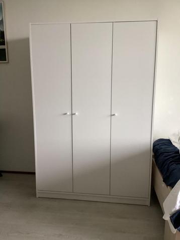 Ikea Kleppstad 3deurs kast (ophalen voor 20 juli in Tilburg)