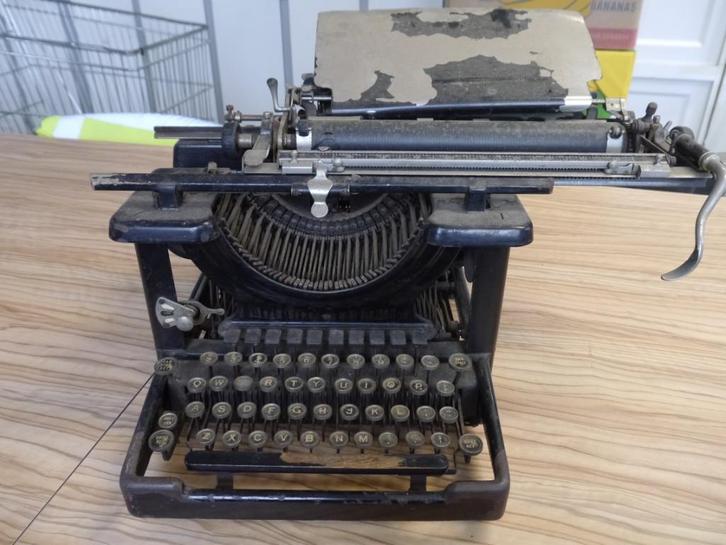 Remmington W 133 typmachine, Diversen, Typemachines, Gebruikt, Ophalen of Verzenden
