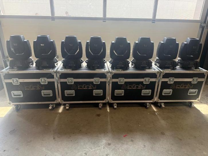 8 stuks Showtec Infinity iB2R movinghead (incl. flightcase), Muziek en Instrumenten, Licht en Laser, Gebruikt, Licht, Geluidgestuurd