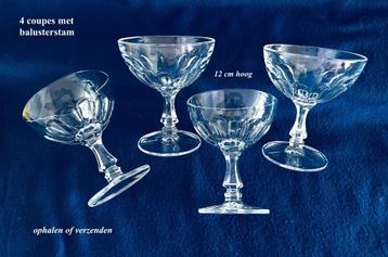4 Coupes € 30 Balusterstam Olijfslijpsel 12 h Glas Kristal  beschikbaar voor biedingen