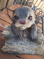 Otter vijversproeier, Ophalen, Gebruikt, Beton, Dierenbeeld