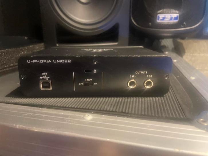 Behringer U-Phoria UMC22 Interface, Muziek en Instrumenten, Mengpanelen, Gebruikt, Ophalen of Verzenden