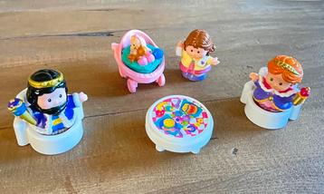 Fisher Price Little People koning, koningin, meisje en baby. beschikbaar voor biedingen