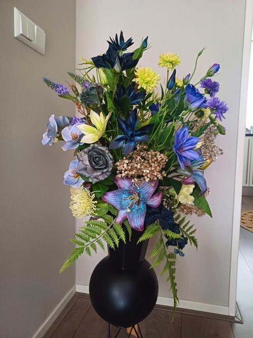 Prachtige zijden bloemen boeket nieuw, Huis en Inrichting, Woonaccessoires | Kunstplanten en Kunstbloemen, Nieuw, Ophalen of Verzenden