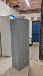 vintage metalen kast, Huis en Inrichting, Kasten | Overige, Ophalen, Gebruikt