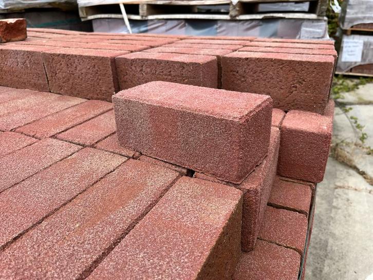 Straatstenen Rood DF85 Rossa, Doe-het-zelf en Verbouw, Metselstenen, Zo goed als nieuw, Bakstenen, Ophalen