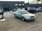 Volvo S40 2.0 Europa Automaat Nieuwe APK NAP, Auto's, Origineel Nederlands, Te koop, 5 stoelen, 1400 kg