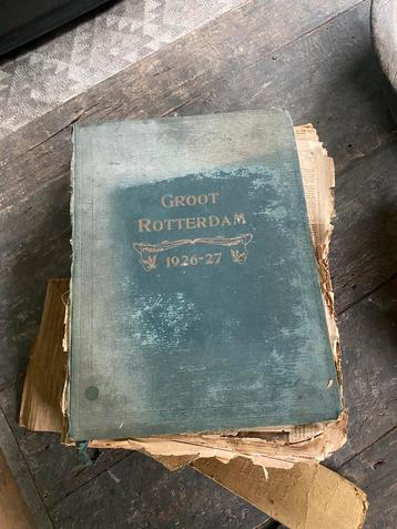 Ingebonden dik boek met bladen Groot Rotterdam jaren beschikbaar voor biedingen