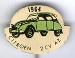 1964 Citroën 2 cv AZ groen op blik auto speldje ( A_189 ), Verzamelen, Speldjes, Pins en Buttons, Verzenden, Zo goed als nieuw