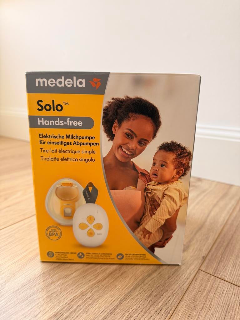 Medela Solo Hands-free Borstkolf - Nieuwstaat, Ophalen of Verzenden, Zo goed als nieuw, Borstkolf