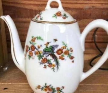 Porseleinen Chinese theepot (22 cm) beschikbaar voor biedingen
