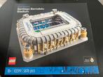 LEGO Real Madrid – Santiago Bernabéu Stadium (10299), Ophalen of Verzenden, Nieuw, Complete set, Lego