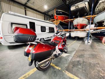 Caravan of camper gekocht maar geen stallingsplek?! beschikbaar voor biedingen