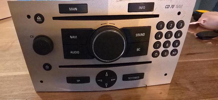 Originele Opel Zafira 2007 /GM CD70 autoradio — Satin Stone, Auto diversen, Autoradio's, Gebruikt, Ophalen