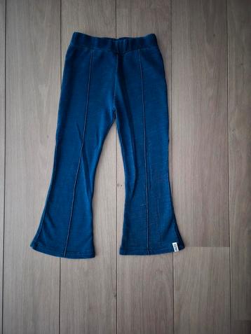 Tumble n dry flaired broek legging broekje blauw mt 104
 beschikbaar voor biedingen
