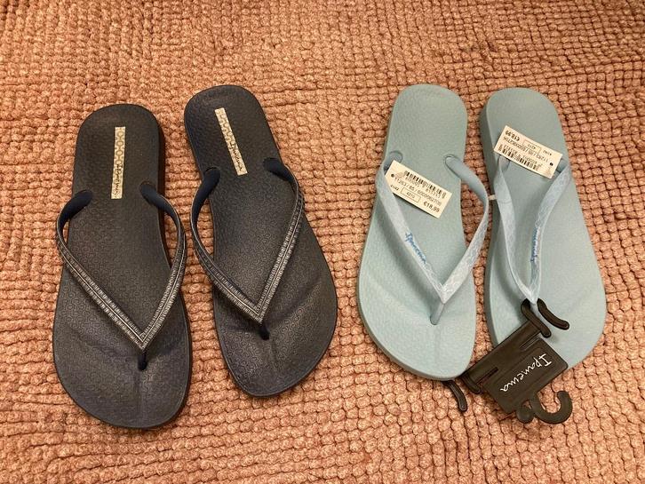 2x nieuw Ipanema teenslippers dames slippers 41 42 43 blauw, Kleding | Dames, Schoenen, Nieuw, Slippers, Blauw, Ophalen of Verzenden