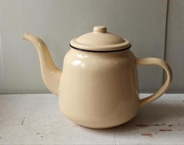 Vintage Emaille Theepot  beschikbaar voor biedingen