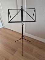 K&M Muziekstandaard, Muziek en Instrumenten, Standaards, Ophalen of Verzenden, Gebruikt, Muziekstandaard, Keyboard of Synthesizer