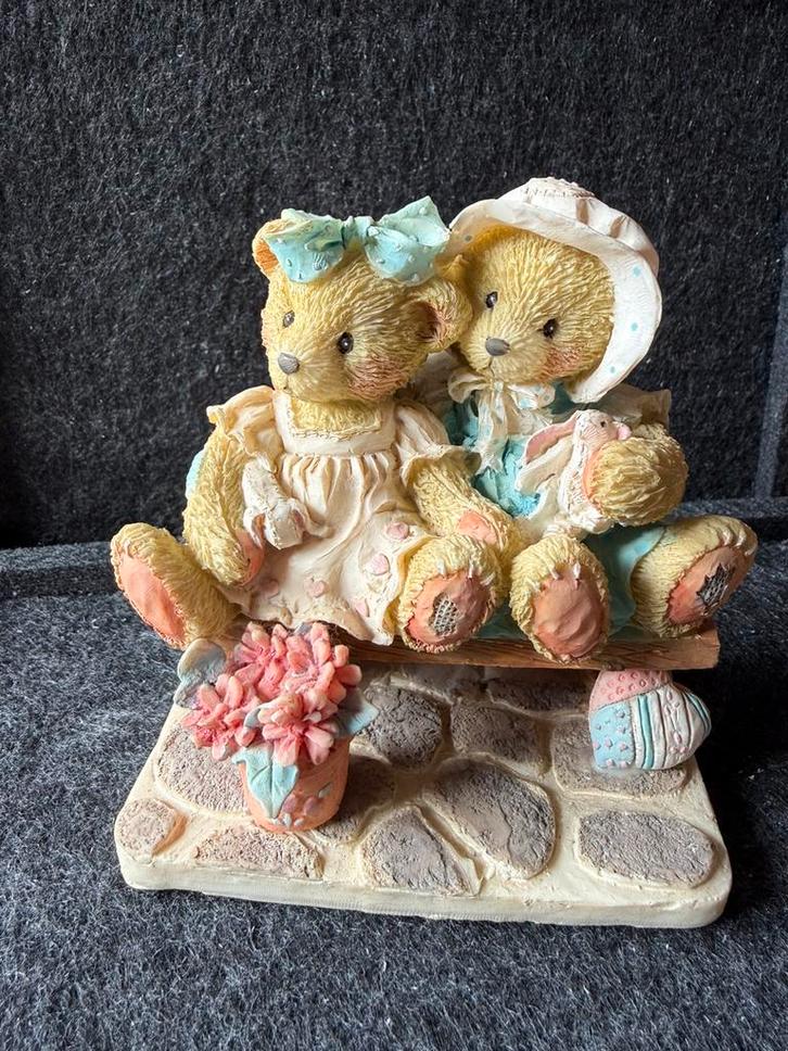 Cherished Teddies Tracie and Nicole, Verzamelen, Beren en Cherished Teddies, Zo goed als nieuw, Beeldje, Cherished Teddies, Ophalen of Verzenden