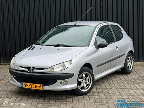 Peugeot 206 1.1 XR |NIEUWE APK|, Auto's, Peugeot, Bedrijf, Te koop, ABS, Airbags, Alarm, Centrale vergrendeling, Elektrische ramen