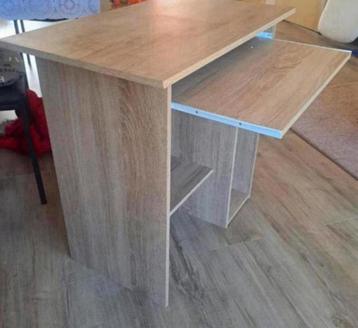 Bureau in ALMERE! beschikbaar voor biedingen