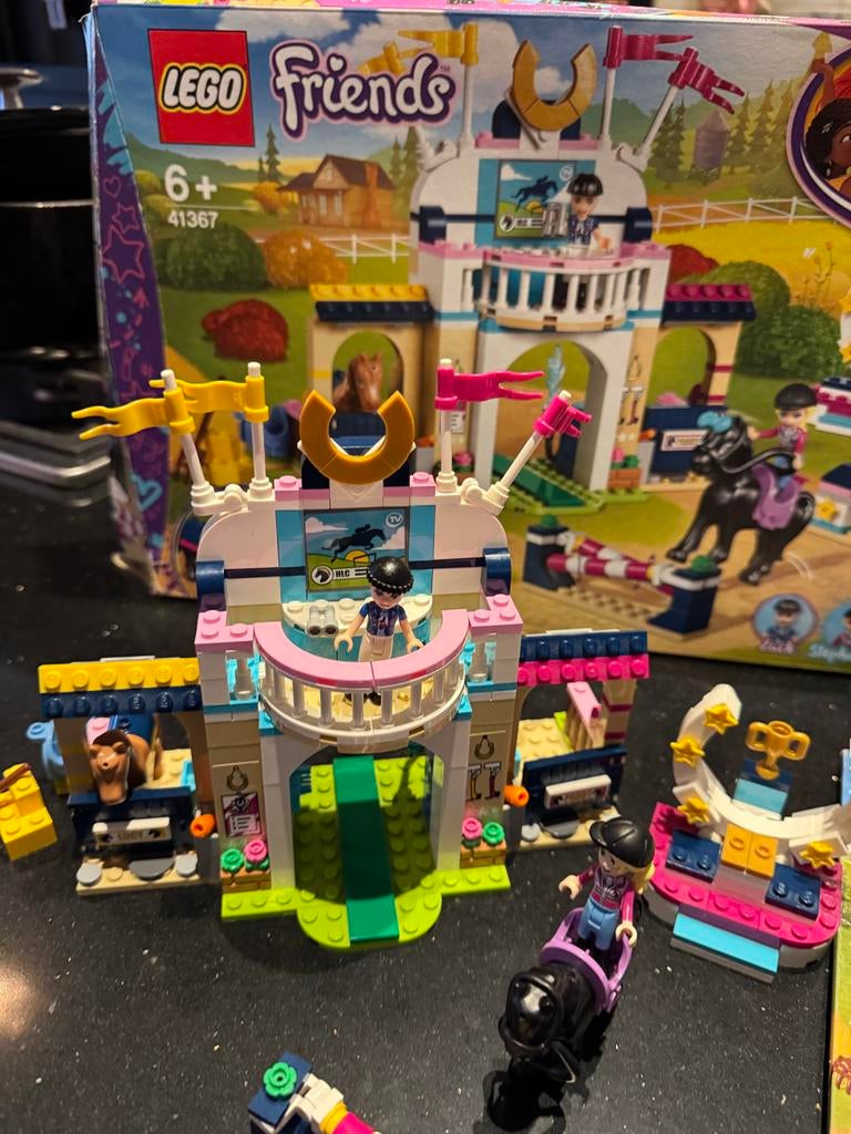 Lego Friends 41367 Paardenshow Compleet in Doos, Kinderen en Baby's, Speelgoed | Duplo en Lego, Ophalen of Verzenden, Zo goed als nieuw