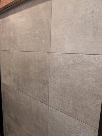 Badkamer tegels. 60x30  beschikbaar voor biedingen