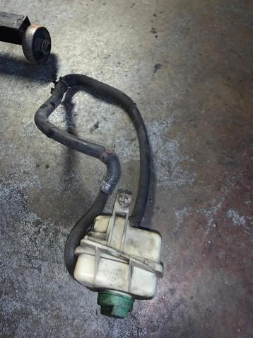 Volkswagen T5 stuurolie reservoir beschikbaar voor biedingen