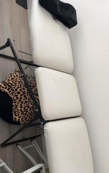 Behandelstoel beschikbaar voor biedingen