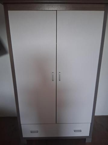 Stevige kledingkast kast 2 deurs