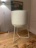 Plant Pot with stand / Bloempot, Ophalen, Zo goed als nieuw