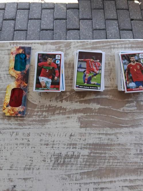 Verzameling voetbalplaatjes albums foto kaarten, Hobby en Vrije tijd, Stickers en Plaatjes, Zo goed als nieuw, Ophalen