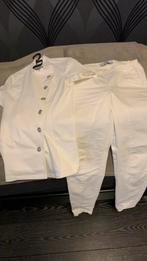 Salonkleding set tuniek en broek offwhite mt M/L schoonheid, Ophalen of Verzenden, Zo goed als nieuw, Zwart, Handen en Nagels