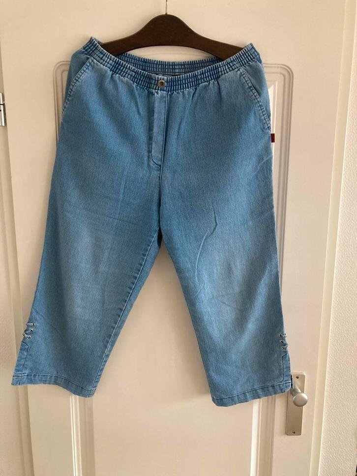 3/4 spijkerbroek vrouwen 42/44, Kleding | Dames, Grote Maten, Gedragen, Broek of Spijkerbroek, Blauw, Ophalen of Verzenden